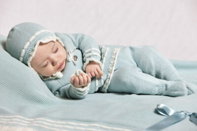 CONJUNTO BEBE DE PUNTO VERDE JULIANA